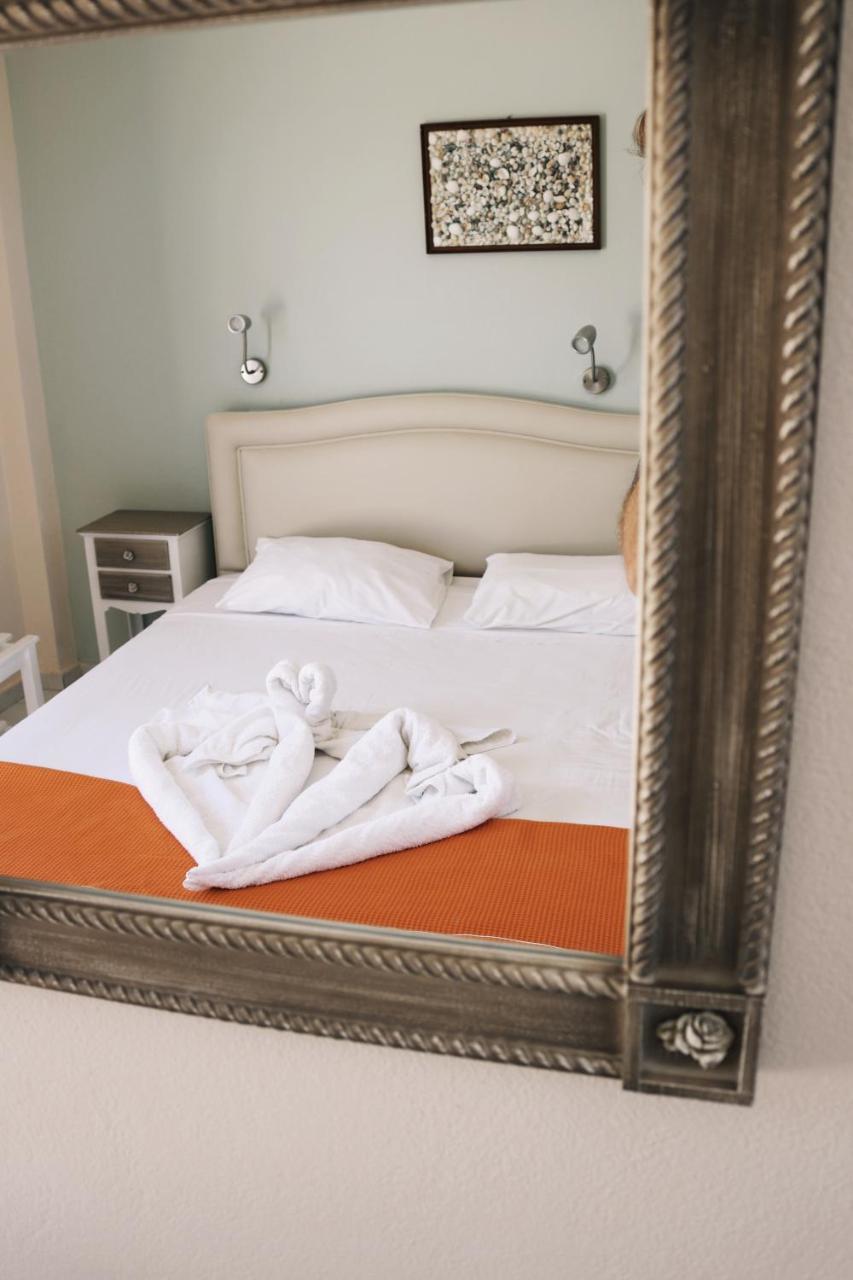 Esperida Rooms & Studios 아무피 외부 사진